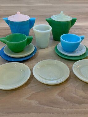 Vintage Akro Agate Children's Tea Set produced from 1932-51.  14 Random Pieces.
